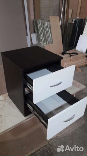 Тумбочка прикроватная 2шт