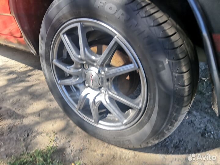 Литые колеса R14 в сборе