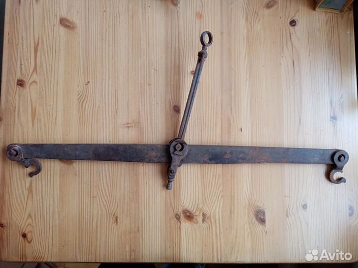 Весы старинные коромысловые. Лот 8. клеймо