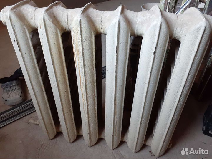 Батарея чугунная