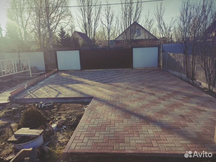 Укладка тротуарной плитки, брусчатки