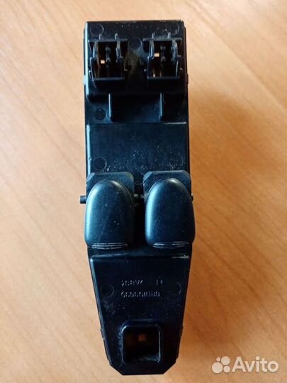 Блок управления стеклоподьемниками