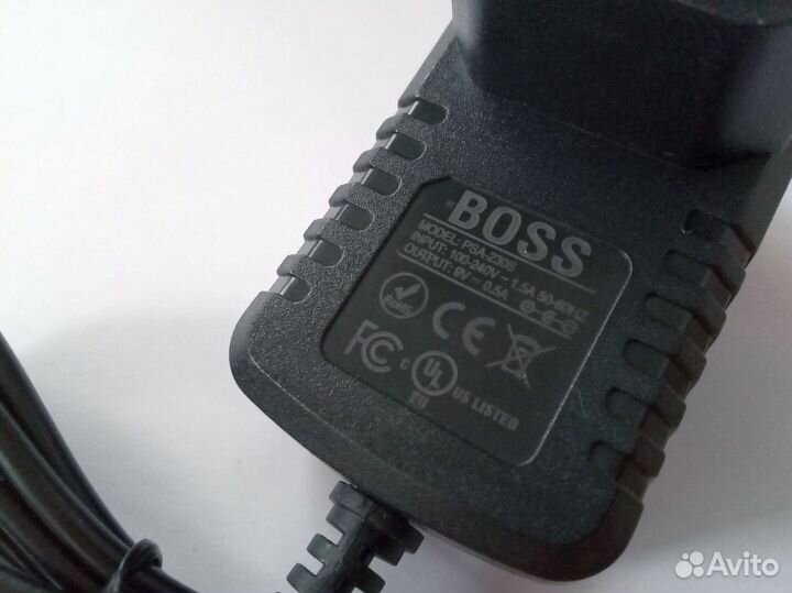 Блок питания для гитарной педали Boss RC-500