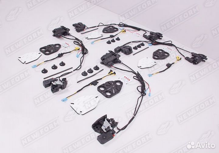 Доводчики дверей Toyota Land Cruiser 300