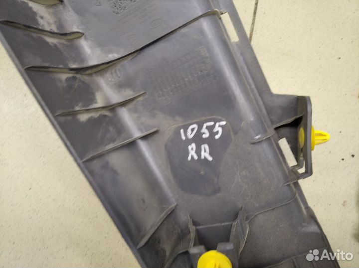 Обшивка стойки RIO 2005-2011