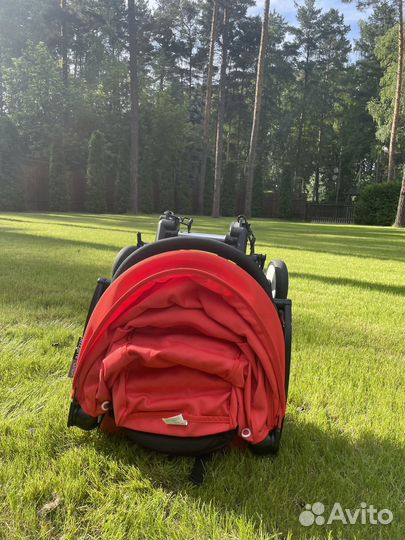 Прогулочная коляска yoya