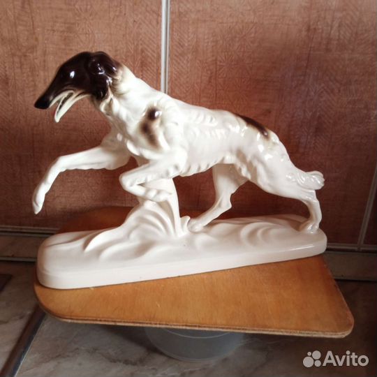Собака статуэтка Германия