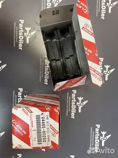 Тормозные колодки 0446560280 Toyota Lexus