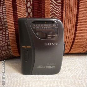 Кассетный плеер Sony walkman FM/AM WM-FX153