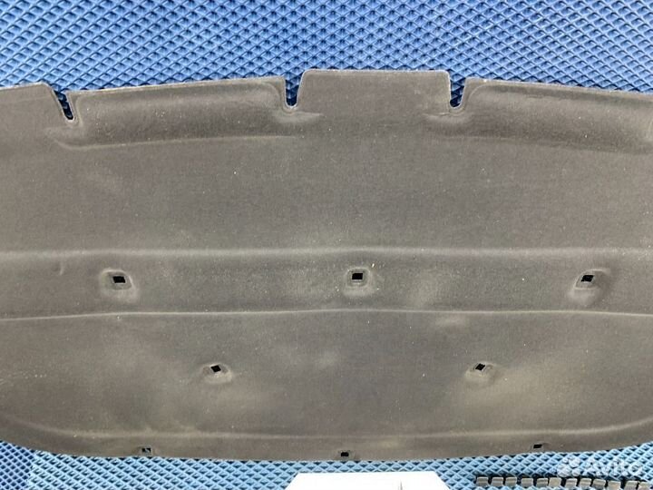 Шумоизоляция капота VW Touareg NF FL