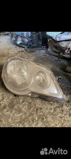 Фара правая Volkswagen Polo 4 рест. 2008