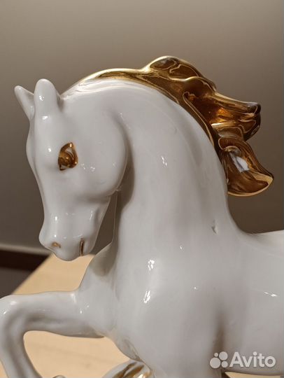 Статуэтка Конь лфз