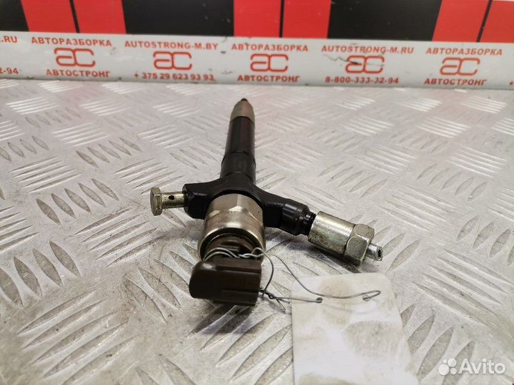 Форсунка для Toyota Avensis 2 (T250)