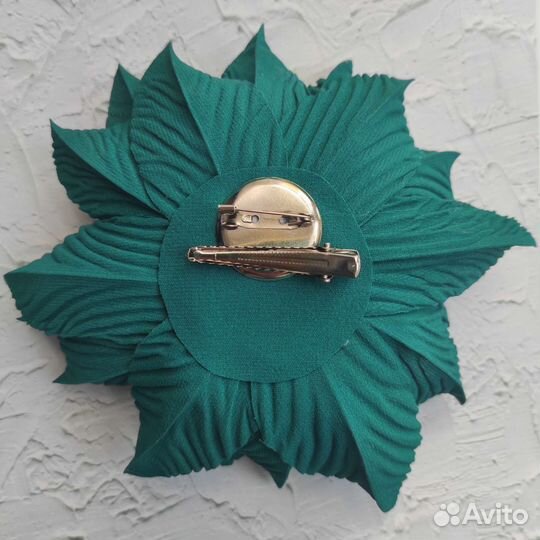 Большая брошь цветок из ткани, брошь астра