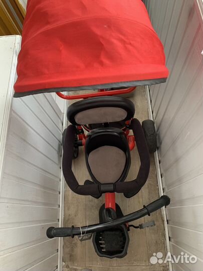 Велосипед трехколесный с ручкой