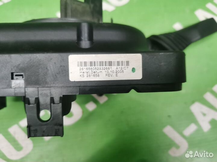 Переключатель подрулевой Opel Astra