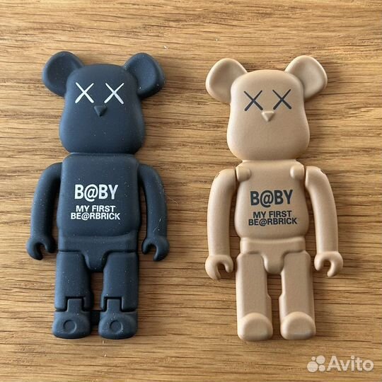 Bearbrick мишка подставка для смартфона