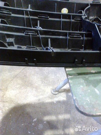 Крета Решетка радиатора с кронштейном