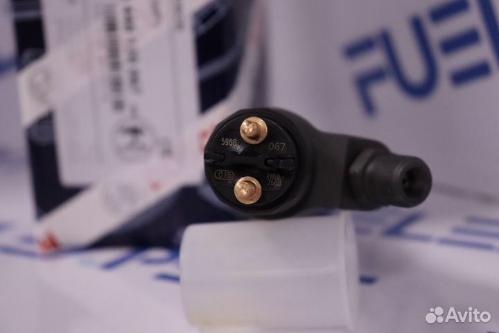 Форсунка топливная 0445120067