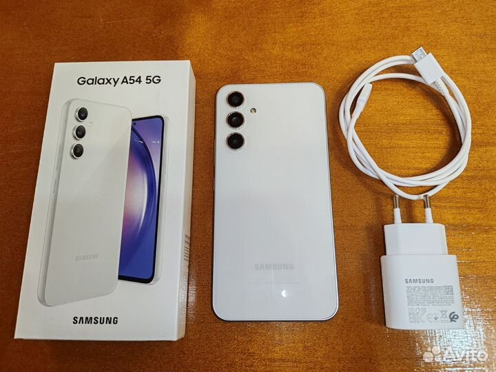 Samsung Galaxy A54, 8/256 ГБ