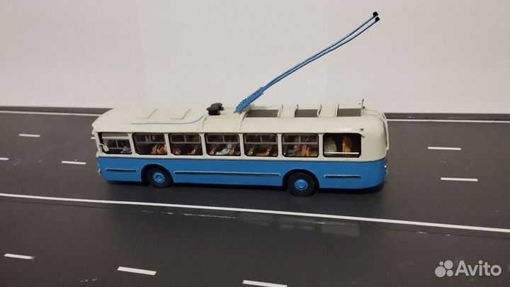 Троллейбус 1/87