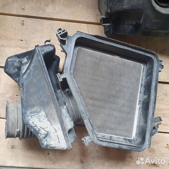 Корпус воздушного фильтра Toyota Camry V40 3.5