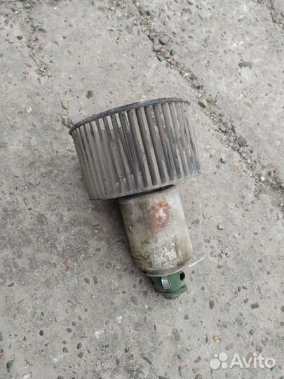 Моторчик печки ауди 100 с3 кузов