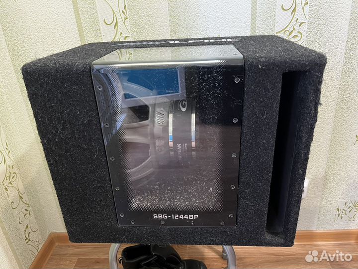 Сабвуфер Alpine SBG 1244BP