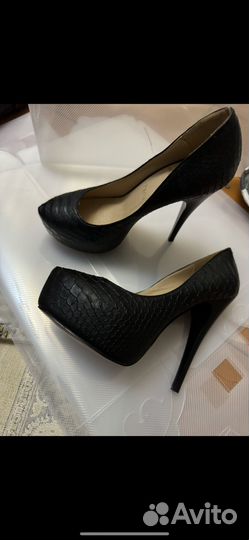 Туфли женские 35 размер черные