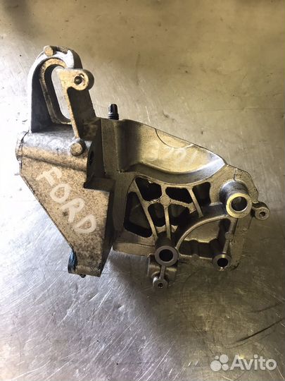 Кронштейн опоры двс 1.4-1.6 Ford Focus 2