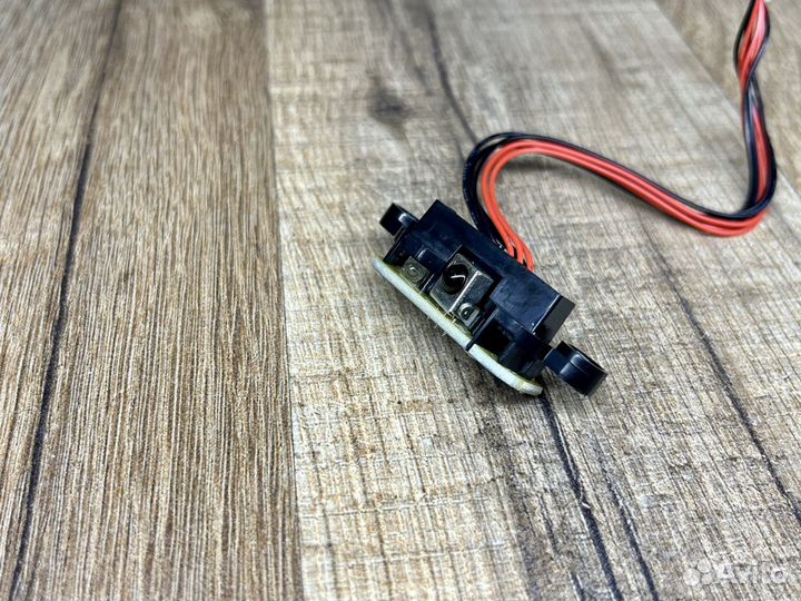 Датчик расстояния правый (R) Accesstyle VR30R01DW