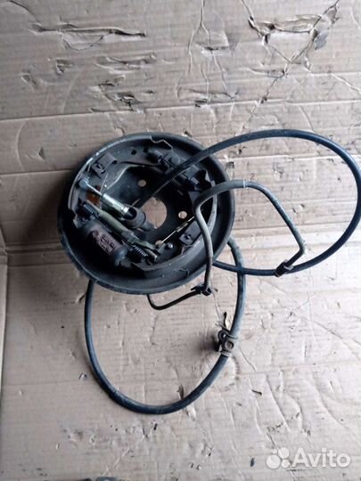 Honda fit механизм стояночного тормаза