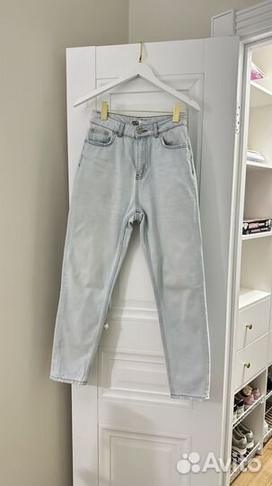 Джинсы женские
