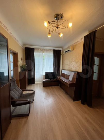 3-к. квартира, 60 м², 2/5 эт.