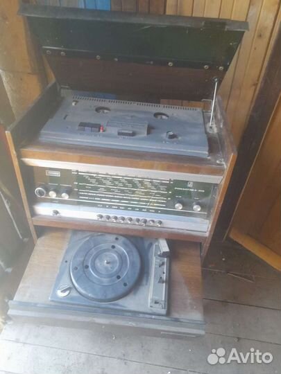 Радиола Романтика 105