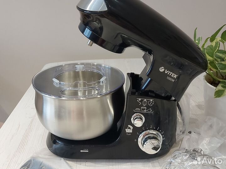 Планетарный миксер vitek, новый