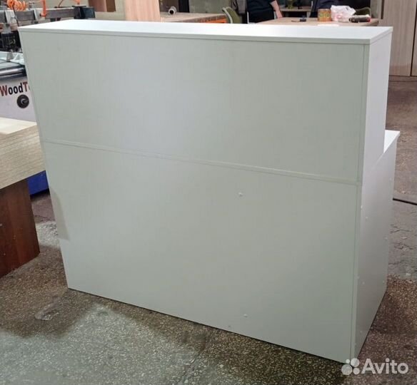 Стойка ресепшен Ozon в наличии