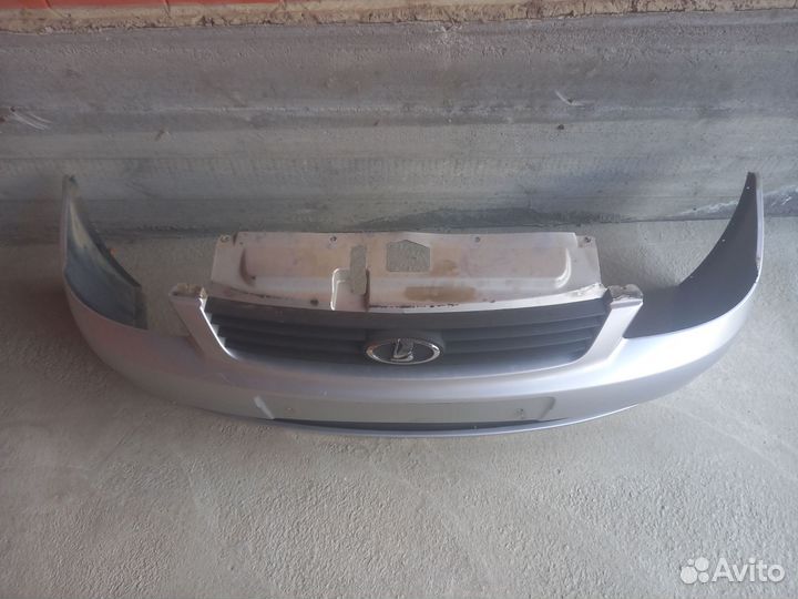 Передний бампер priora