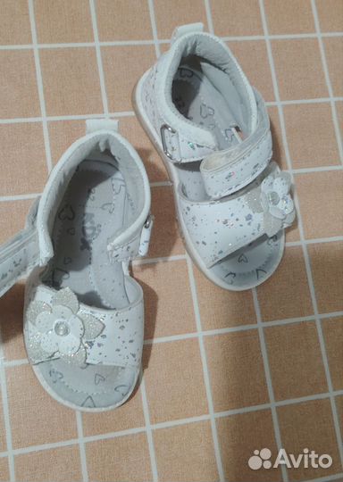 Сандалии для девочки 22 размер
