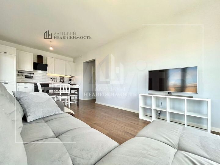 2-к. квартира, 66,8 м², 6/6 эт.