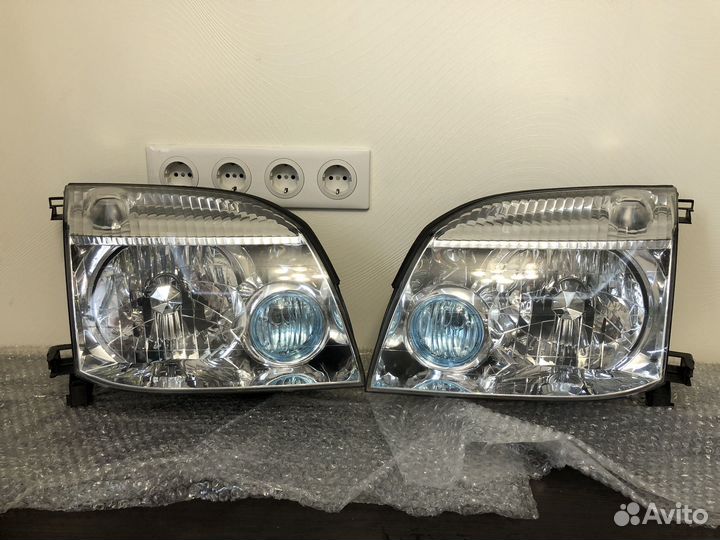 Фары nissan X-trail T30