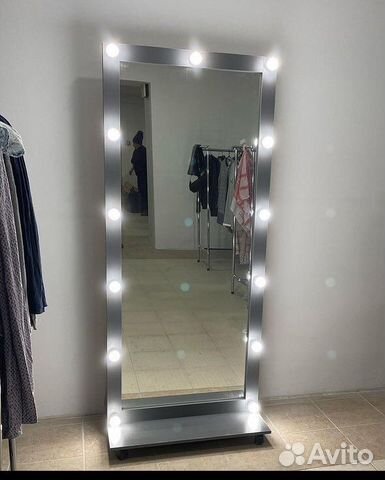 Зеркало ростовое с лампочками