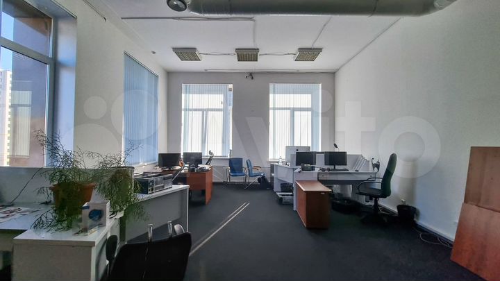 Аренда офиса 202 м2, кабинеты