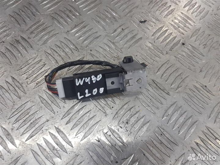 Блок иммобилайзера Мицубиси Л200 MN141557