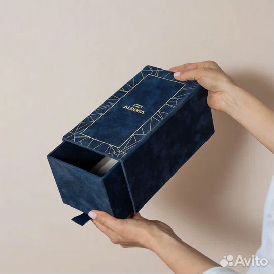 Подарочная коробка бархат опт