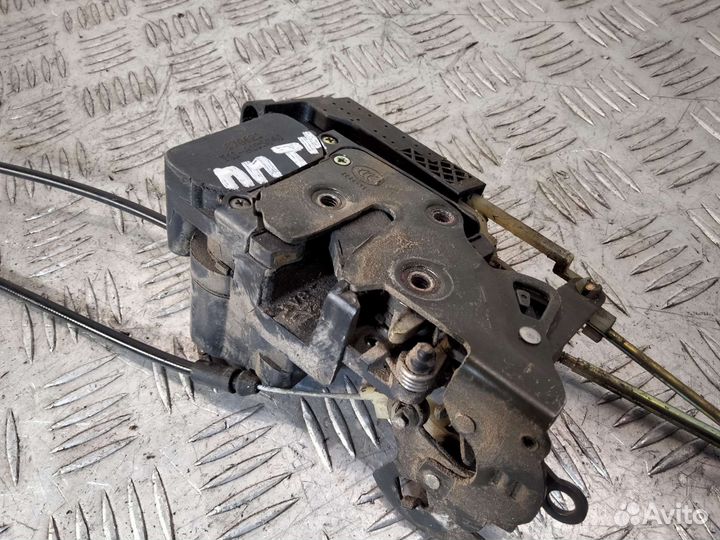 Замок с тросами передний правый Chery Tiggo t11