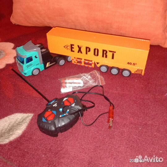Машина на радиоуправлении новая