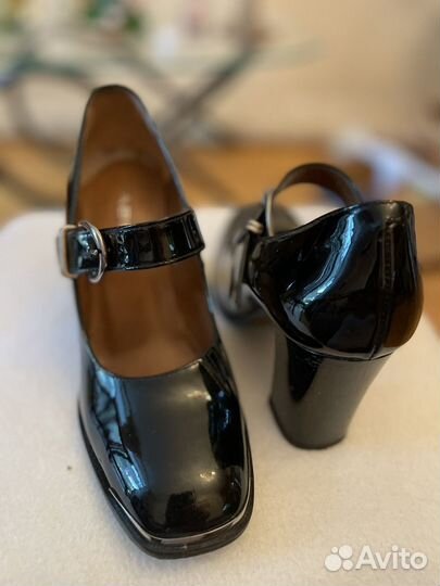 Туфли женские 35 размер