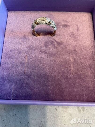 Золотое кольцо с бриллиантами