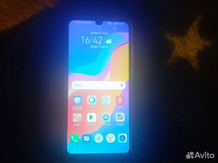 Телефон honor 8а